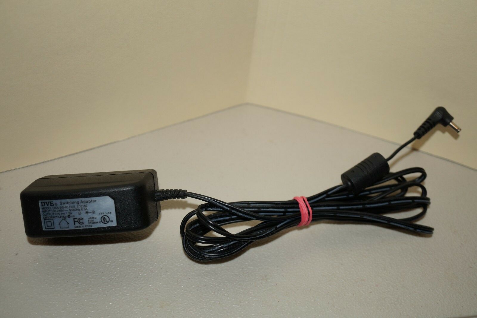 *Brand NEW*5V 1.5A DVE DSA-9W-05 AC Adapter Power Supply *Brand NEW*5V 1.5A DVE DSA-9W-05 AC Adapter Power Supply